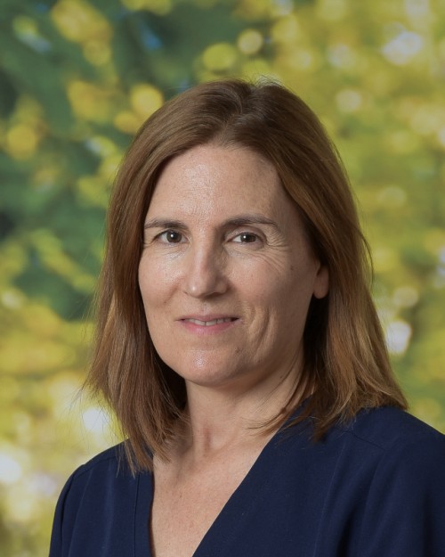 Headshot of Jenny Potee